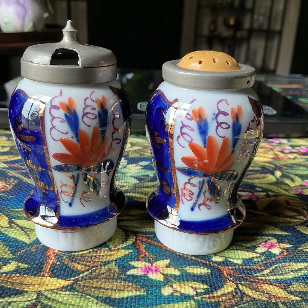 Vintage  Staffordshire Porcelain Imari Set Of 2 Condiment Holders  3 In